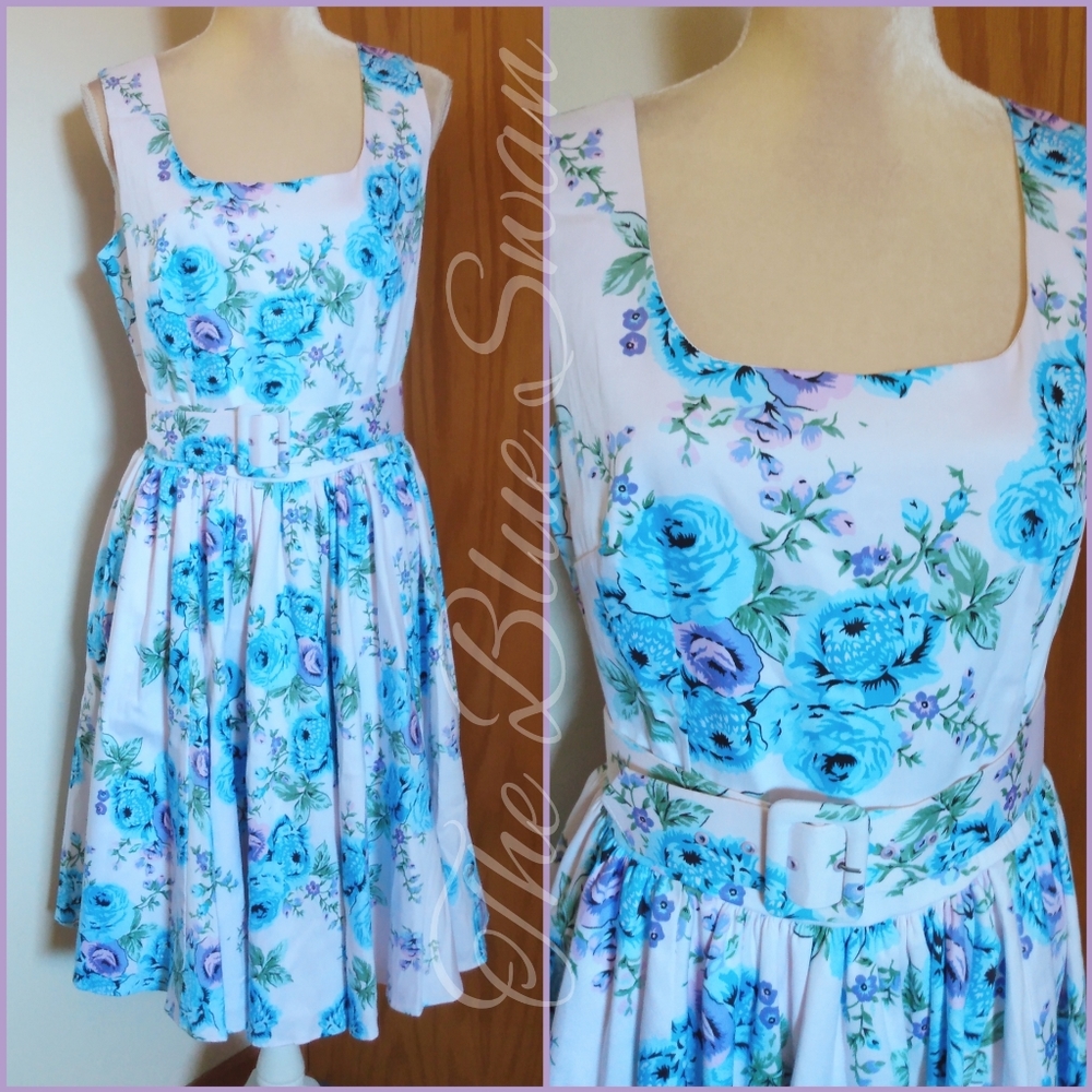 EUC Pinup Couture Lana RARE Blue Rose Print Belt Square Neckline Swing Dress L